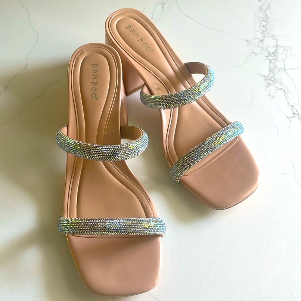 Bamboo Brand Sandal, size 10